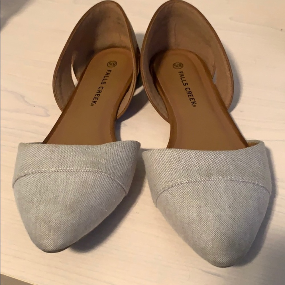 Women’s flats